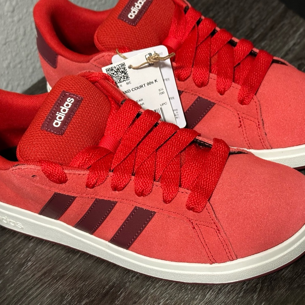Adidas NEW Kids Red Grand Court OOs K size 6